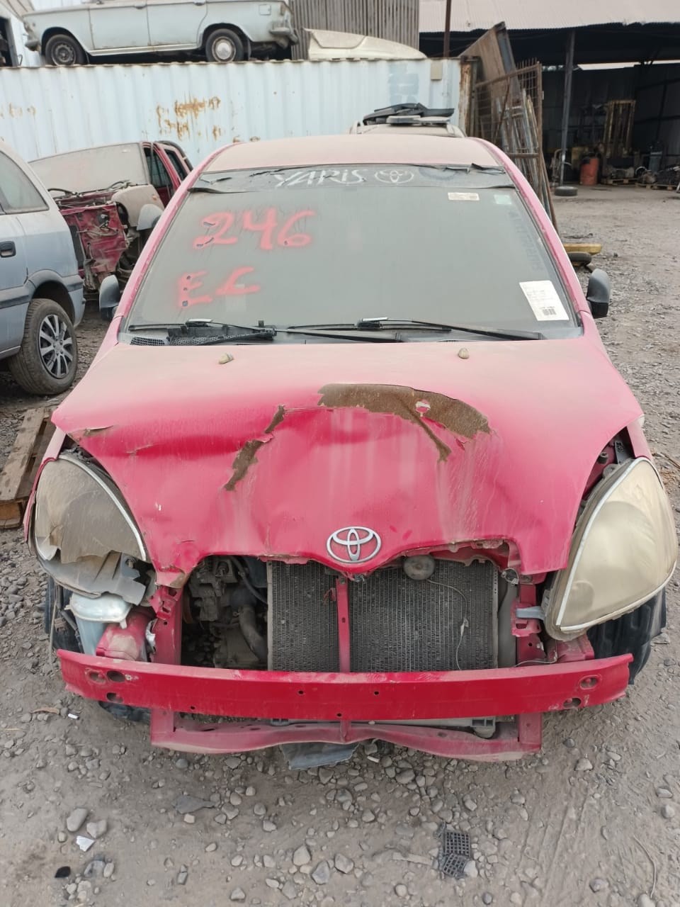  Toyota YARIS 2000    EN DESARME